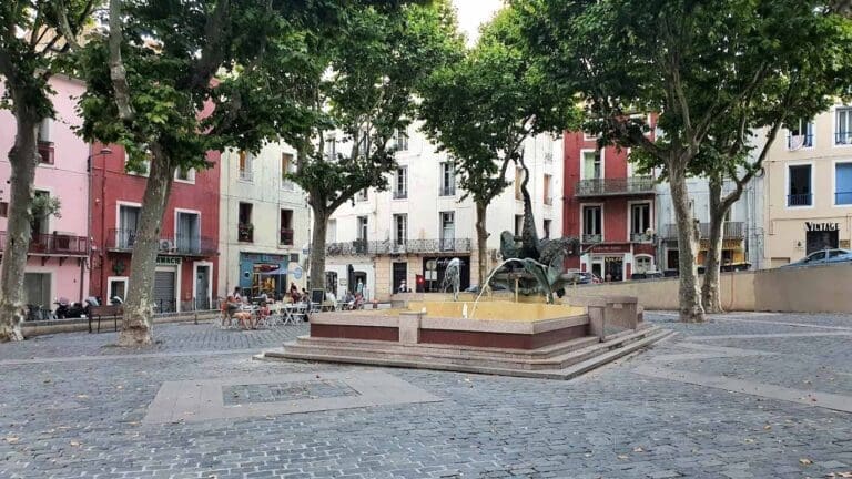 Place Léon Blum à Sète