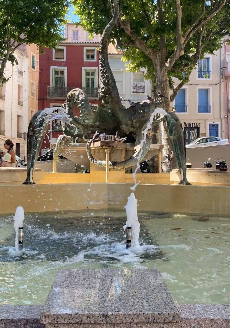 Place Léon Blum à Sète