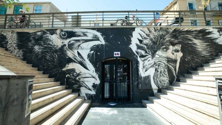 Salle des escaliers de la Macaronade à Sète