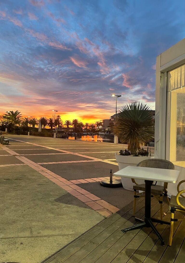 Le Corsaire Sète - Brasserie et boutique en bord de plage