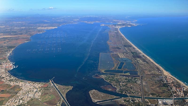 Vigilance-sur-la-lagune-et-le-lido-de-Thau.jpg