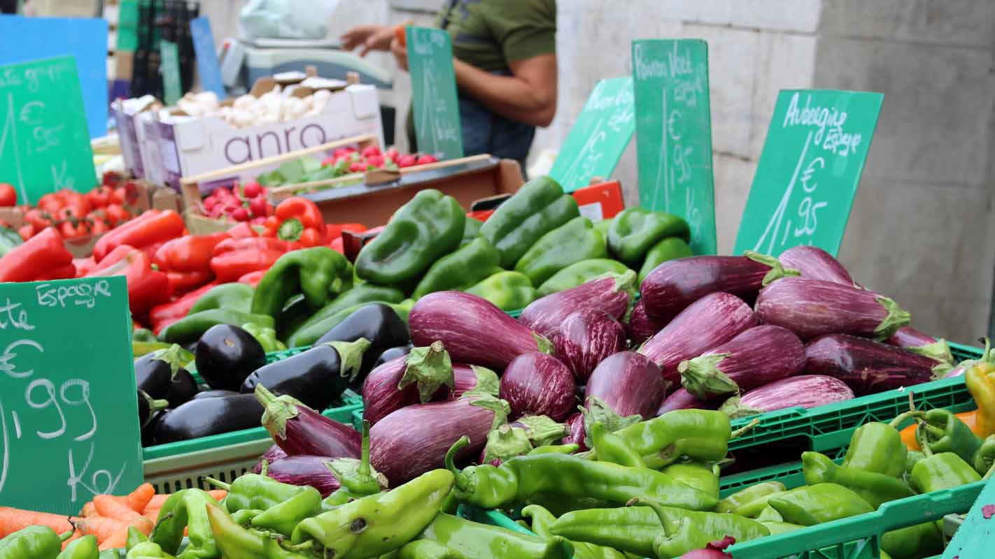 Marché avenue Victor Hugo à Sète