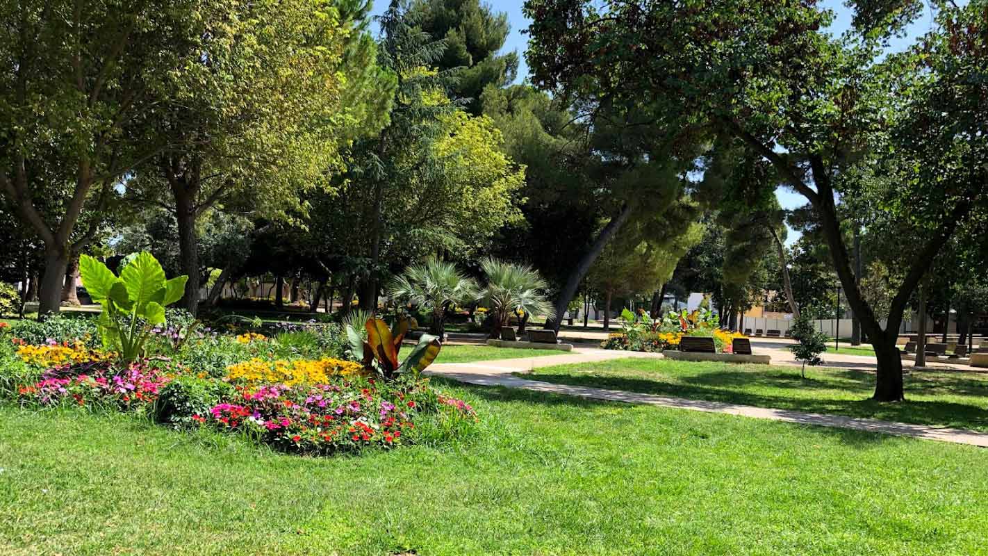 Parc-Sevigne.jpg Parc Sévigné à Balaruc-les-Bains