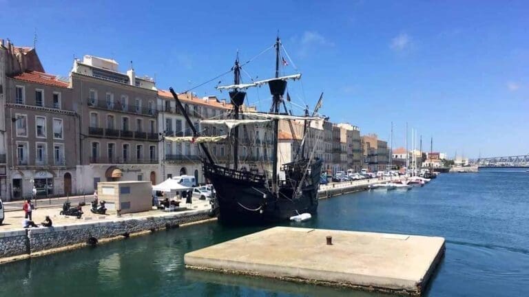 Quai de la République à Sète