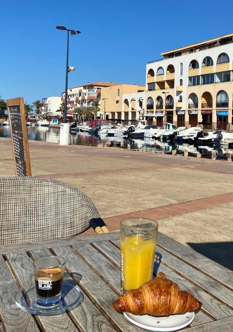 Le Corsaire Sète - Brasserie et boutique en bord de plage