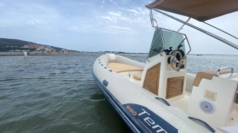 TF7 Location Sète - location de bateaux