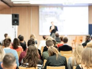 Conférences à Loupian
