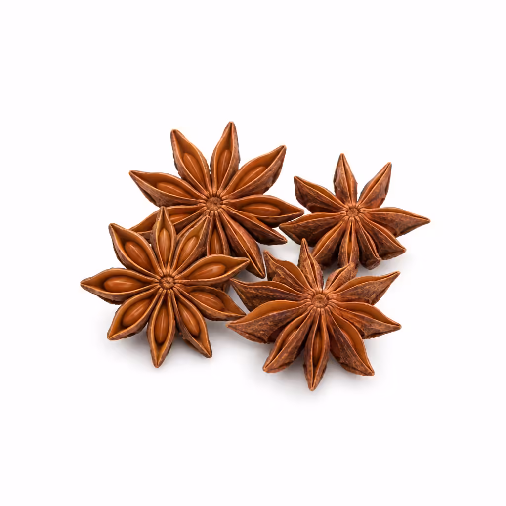 Etoiles De Badiane Sechees En Anis Etoile Sur Fond Blanc Étoiles de badiane séchées en anis étoilé sur fond blanc
